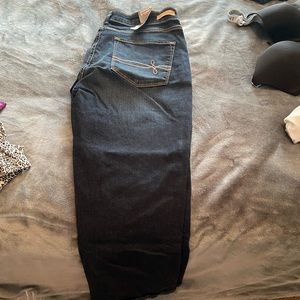 New with tags Levi capris